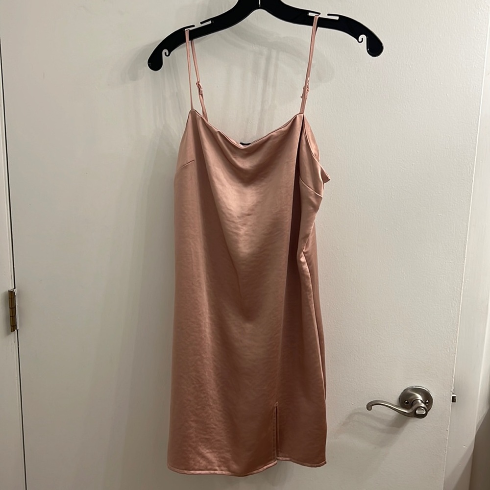 Kendal and Kylie, pink silk mini dress